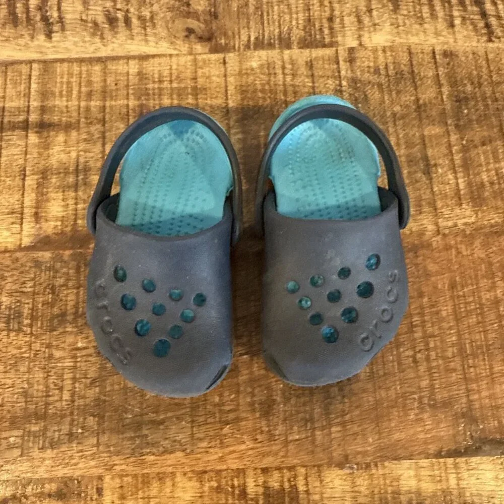 Crocs Baby ELECTRO Size C4 Infant/toddler Navy/Electric Blue SLIP  ON 4